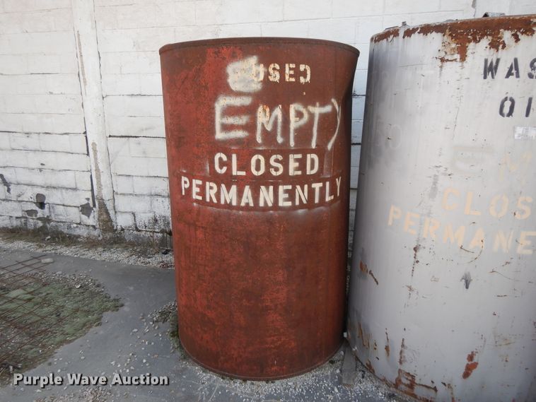 image for item DD6676 (3) tanks