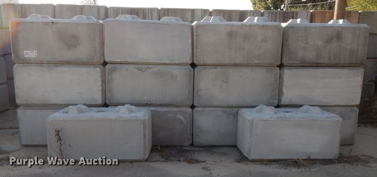 image for item DD6678 (50) concrete blocks