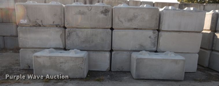 image for item DD6681 (50) concrete blocks