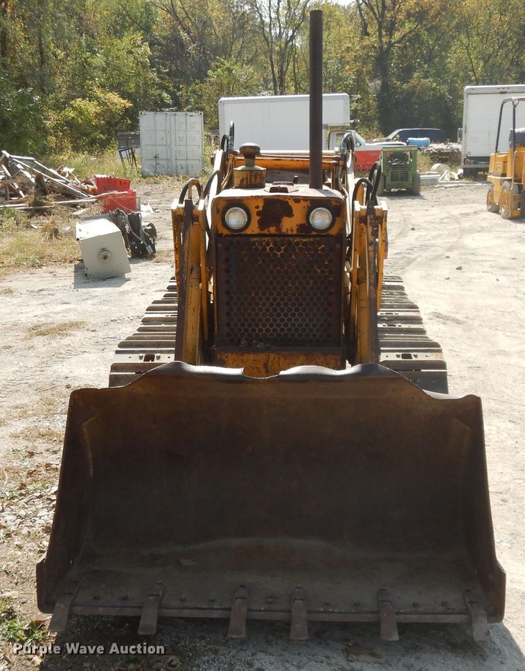 image for item DD6692 1965 Case 310G  track loader