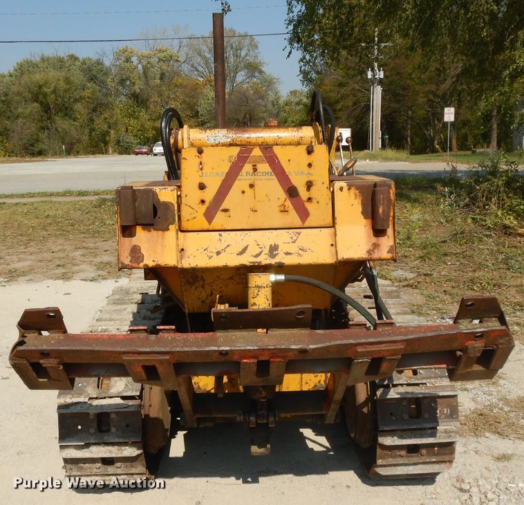 image for item DD6692 1965 Case 310G  track loader