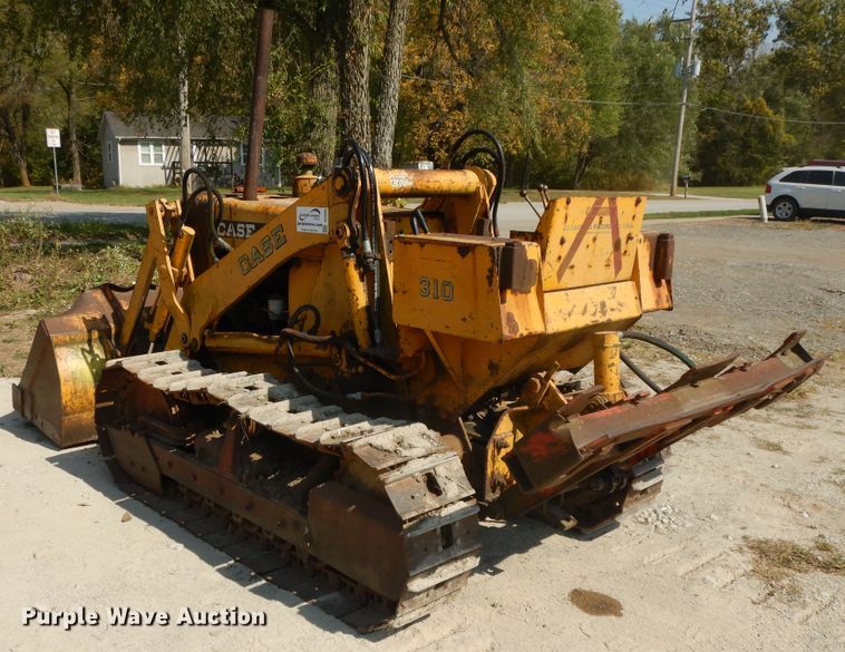 image for item DD6692 1965 Case 310G  track loader