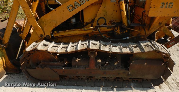 image for item DD6692 1965 Case 310G  track loader