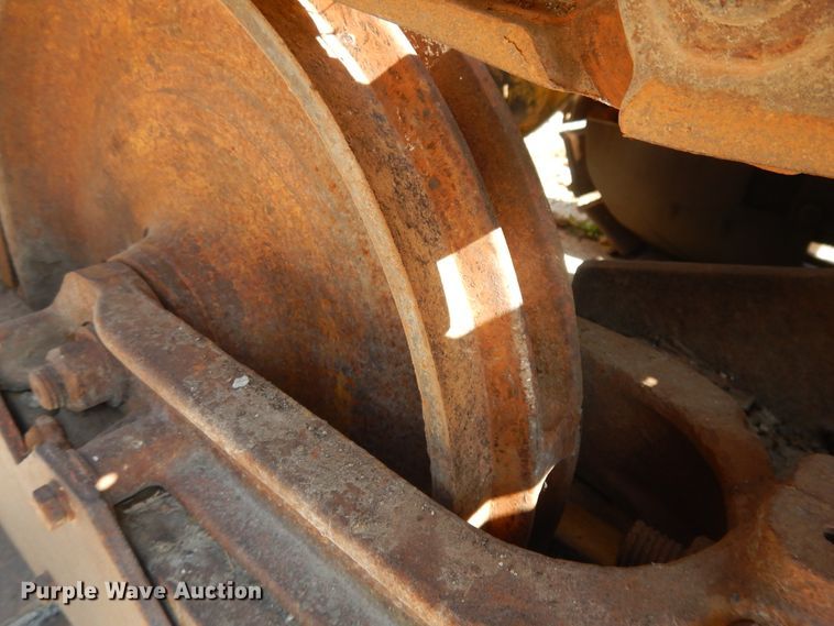 image for item DD6692 1965 Case 310G  track loader