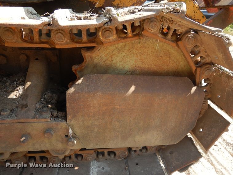 image for item DD6692 1965 Case 310G  track loader