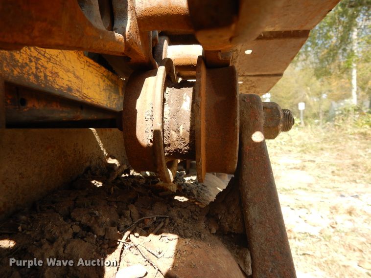 image for item DD6692 1965 Case 310G  track loader