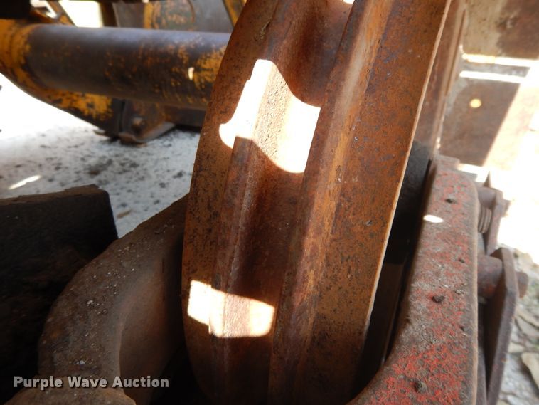 image for item DD6692 1965 Case 310G  track loader