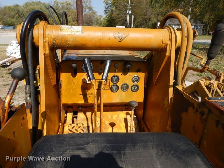 image for item DD6694 Case 350  track loader