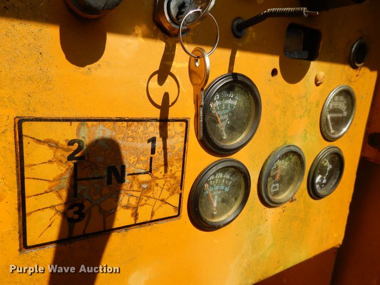 image for item DD6694 Case 350  track loader