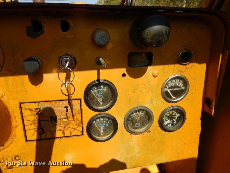 image for item DD6694 Case 350  track loader