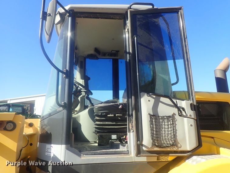 image for item DE0730 2003 New Holland W110  wheel loader