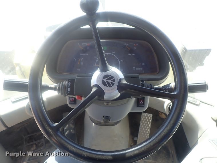 image for item DE0730 2003 New Holland W110  wheel loader