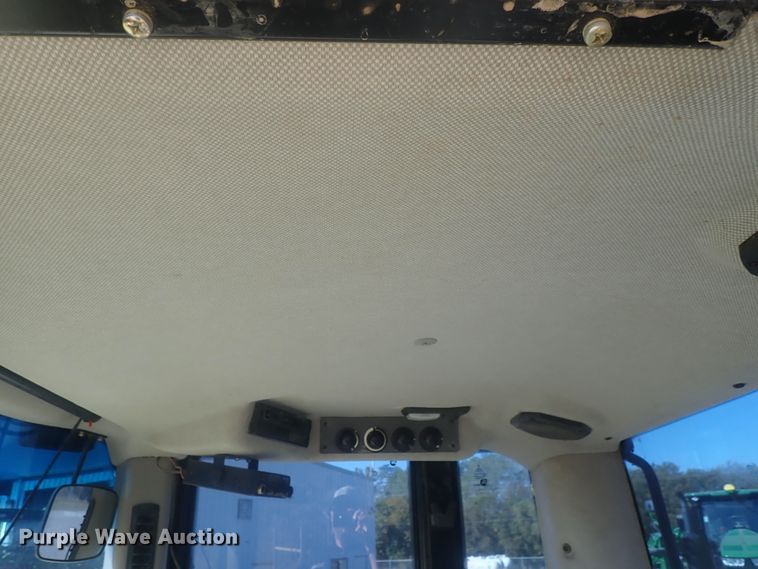 image for item DE0730 2003 New Holland W110  wheel loader