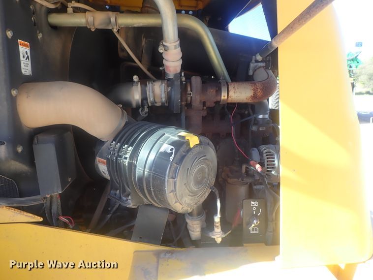 image for item DE0730 2003 New Holland W110  wheel loader