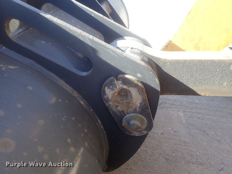 image for item DE0730 2003 New Holland W110  wheel loader