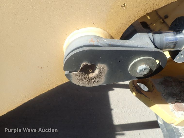 image for item DE0730 2003 New Holland W110  wheel loader