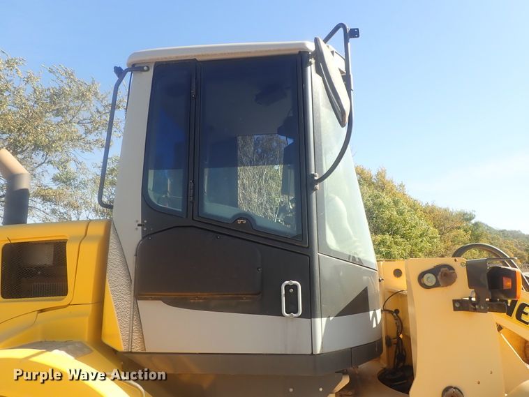 image for item DE0730 2003 New Holland W110  wheel loader