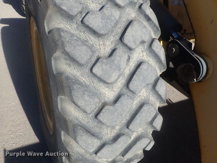 image for item DE0730 2003 New Holland W110  wheel loader