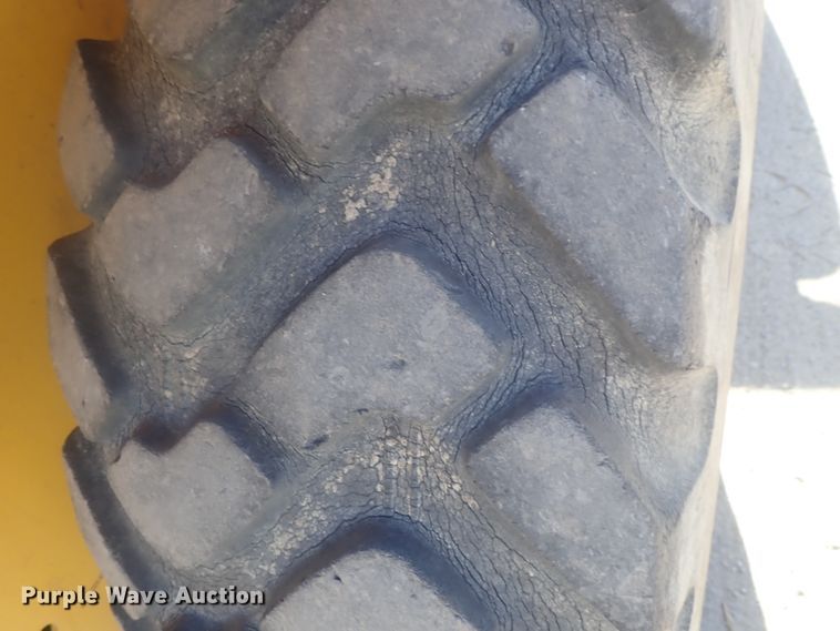 image for item DE0730 2003 New Holland W110  wheel loader