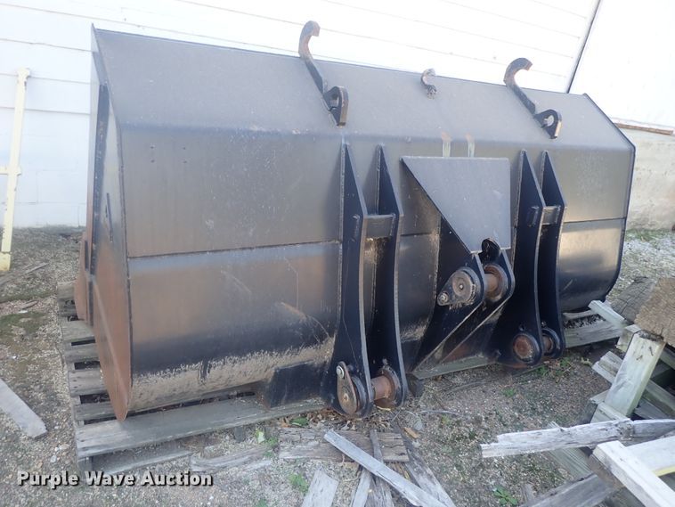 image for item DE0730 2003 New Holland W110  wheel loader