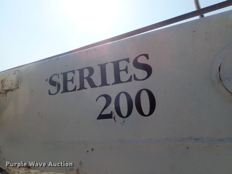 image for item DE0851 1992 Ford F800  crane truck