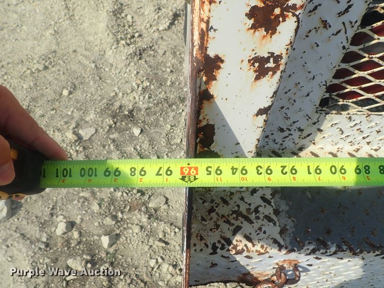 image for item DE0851 1992 Ford F800  crane truck