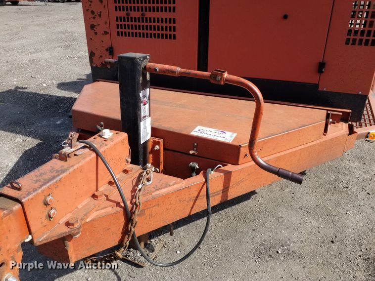 image for item DE7019 2004 Ditch Witch FX60 vacuum excavator