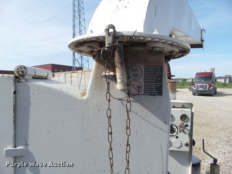 image for item DF0898 Wood Chuck WC16 wood chipper