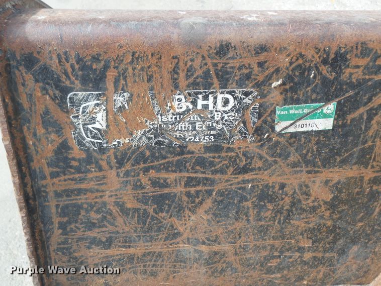 image for item DF0904 2005 John Deere 325  skid steer loader