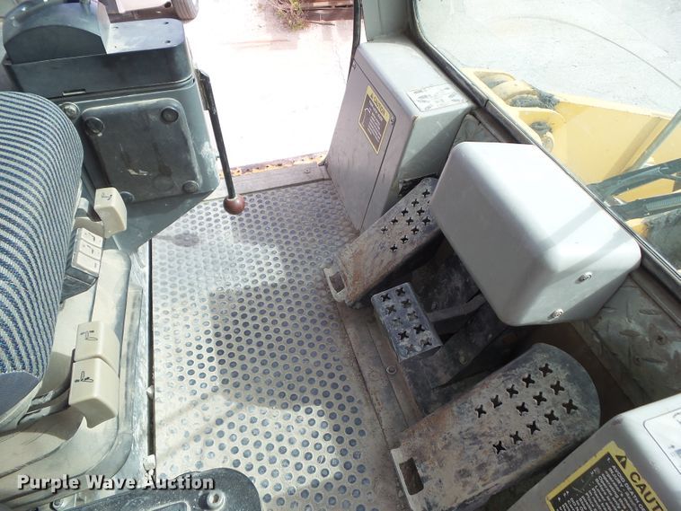 image for item DF0905 2004 John Deere 655C  Series II track loader