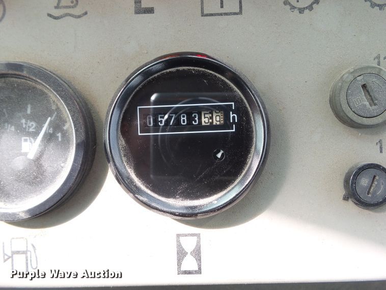 image for item DF0905 2004 John Deere 655C  Series II track loader