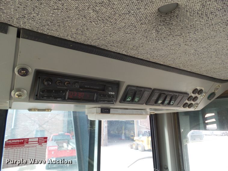 image for item DF0905 2004 John Deere 655C  Series II track loader