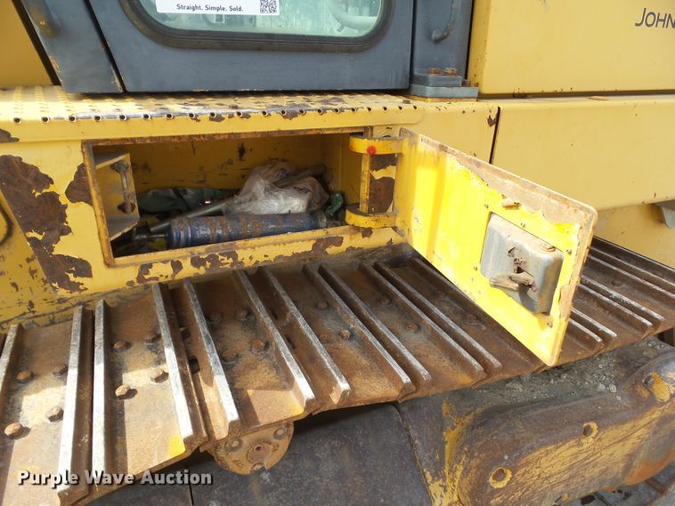 image for item DF0905 2004 John Deere 655C  Series II track loader