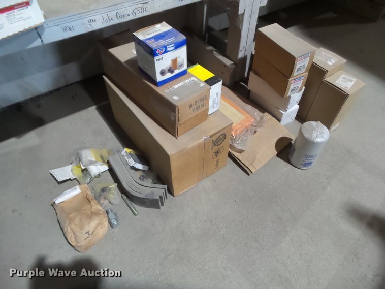 image for item DF0905 2004 John Deere 655C  Series II track loader