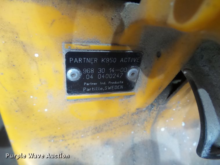 image for item DF0906 Approximately 7 cut off saws