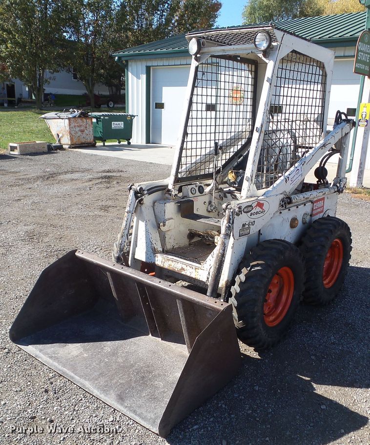 image for item DF0907 1974 Bobcat M-610  skid steer loader