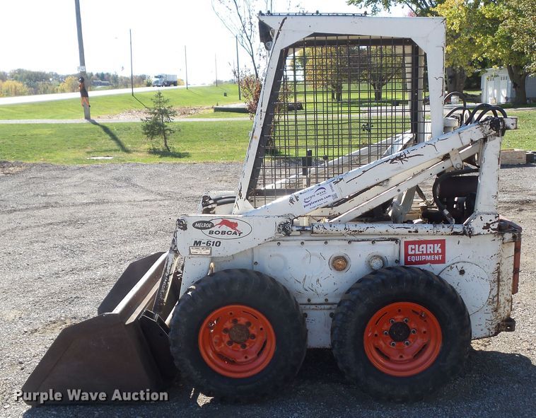 image for item DF0907 1974 Bobcat M-610  skid steer loader