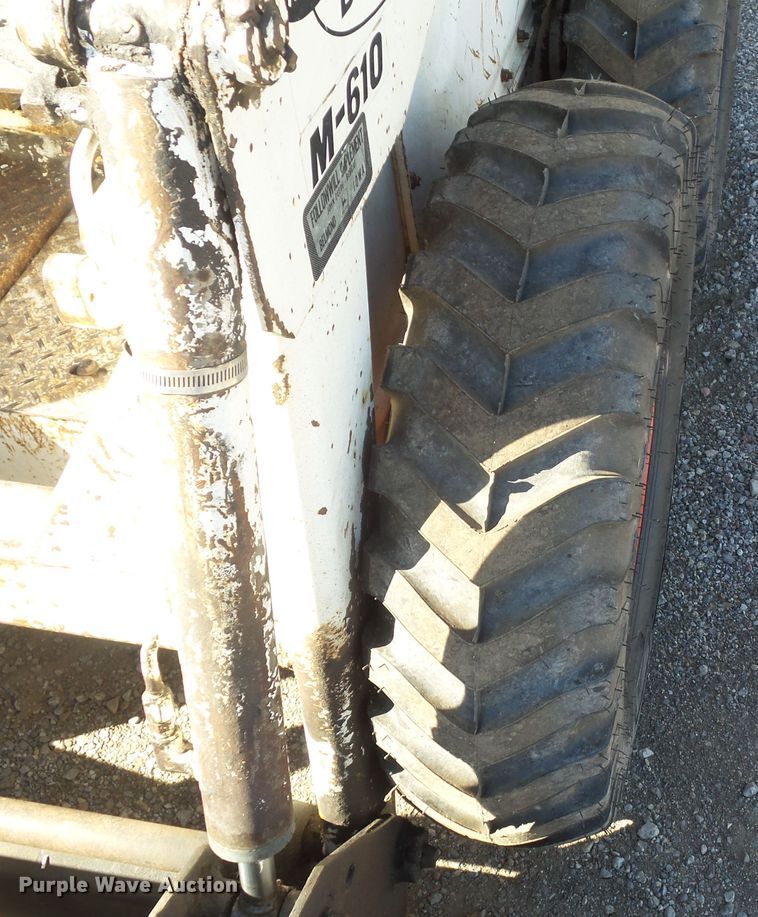 image for item DF0907 1974 Bobcat M-610  skid steer loader