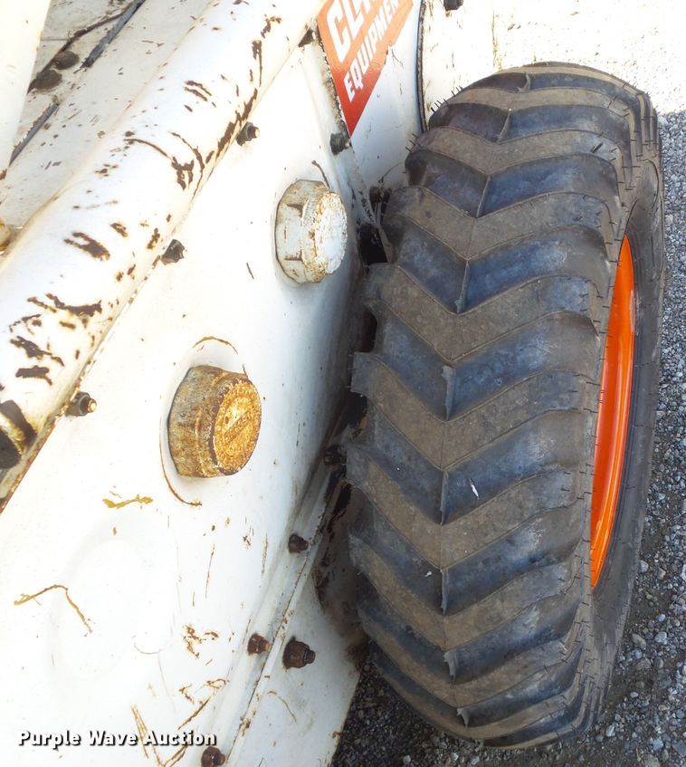 image for item DF0907 1974 Bobcat M-610  skid steer loader