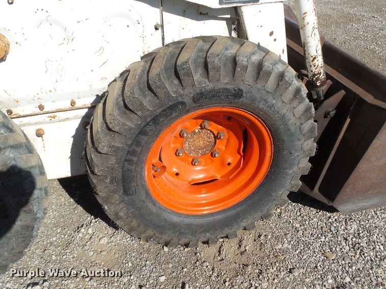 image for item DF0907 1974 Bobcat M-610  skid steer loader