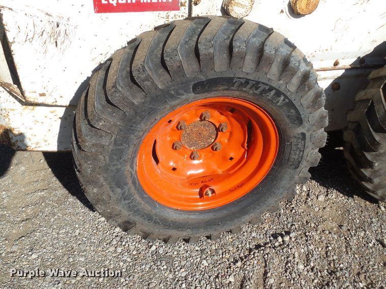 image for item DF0907 1974 Bobcat M-610  skid steer loader