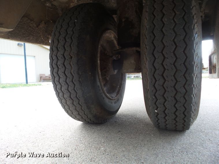 image for item DF0914 2004 Stone SB1600 power buggy