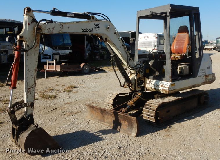 image for item DH0196 1988 Bobcat 100  mini excavator