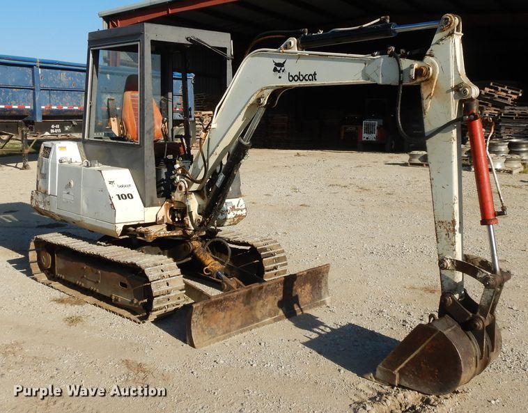 image for item DH0196 1988 Bobcat 100  mini excavator