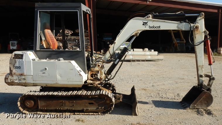image for item DH0196 1988 Bobcat 100  mini excavator