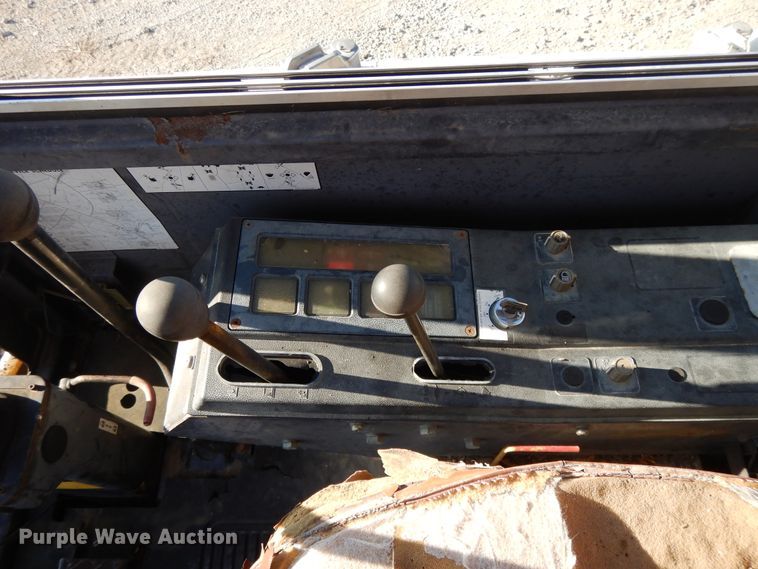 image for item DH0196 1988 Bobcat 100  mini excavator