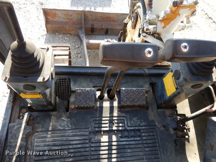 image for item DH0196 1988 Bobcat 100  mini excavator