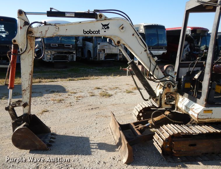 image for item DH0196 1988 Bobcat 100  mini excavator