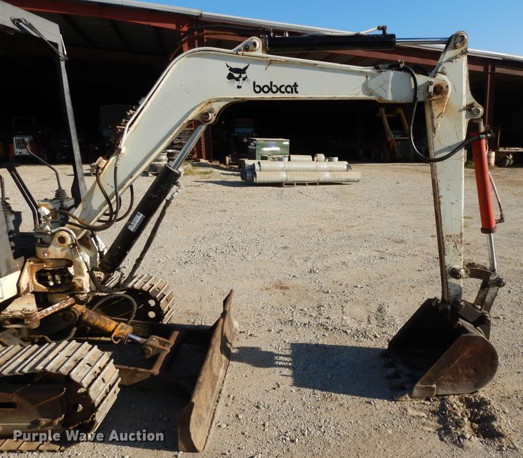 image for item DH0196 1988 Bobcat 100  mini excavator