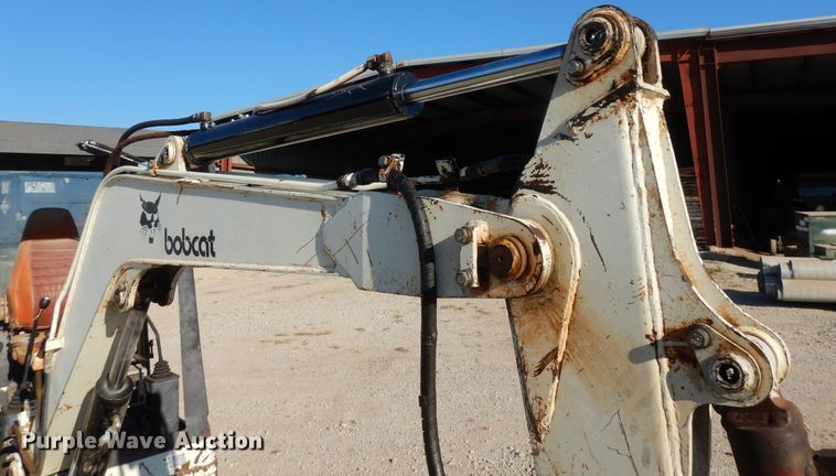 image for item DH0196 1988 Bobcat 100  mini excavator